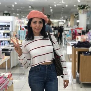 Meet your Posher, Paulina